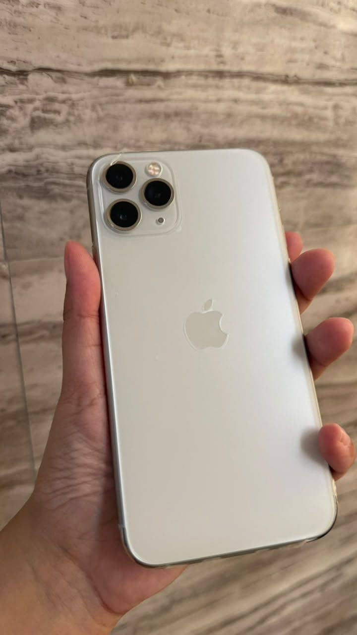 Apple iPhone 11 Pro 1