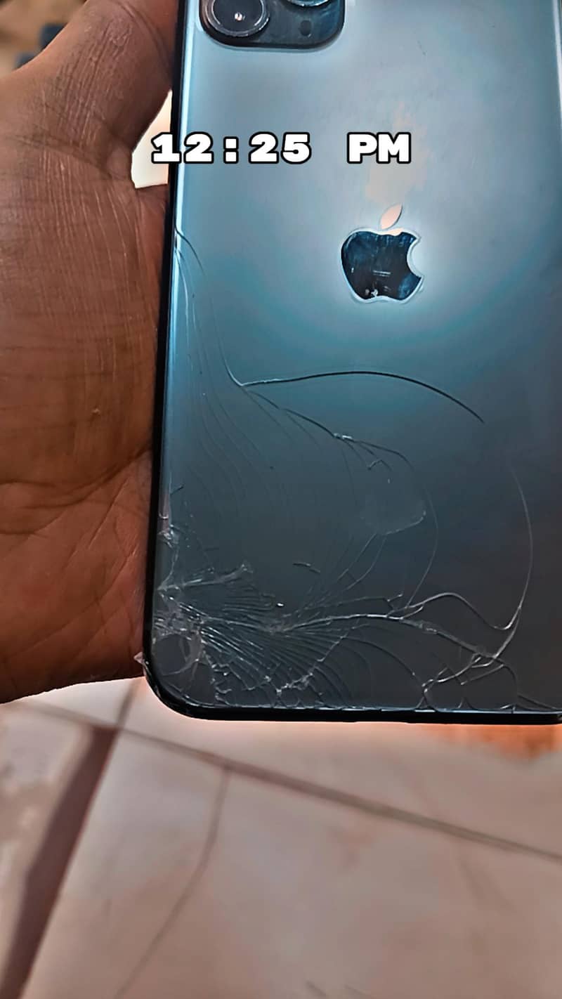 Apple iPhone 11 Pro Max 1