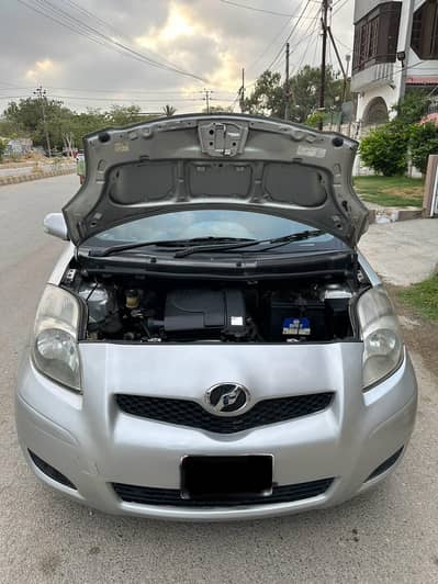 Toyota Vitz 2010