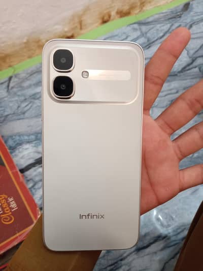 Infinix Smart 20 9 month warenty 10 by 10 complete box 4 64 one hnd us