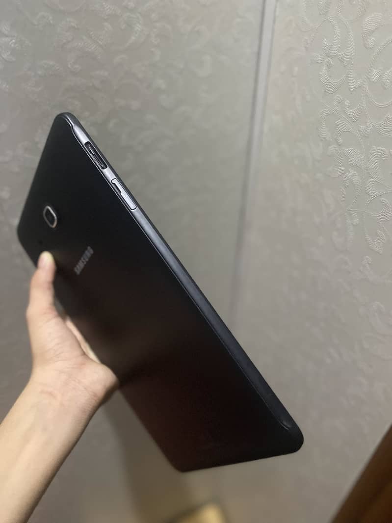 Samsung TAB E SIM WORKING 4