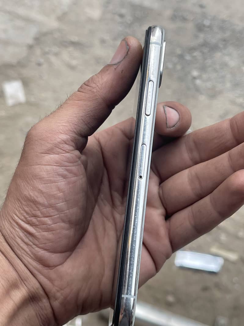 Apple iPhone X 2