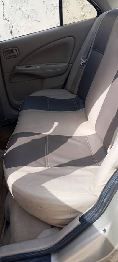 Nissan Sunny 2005