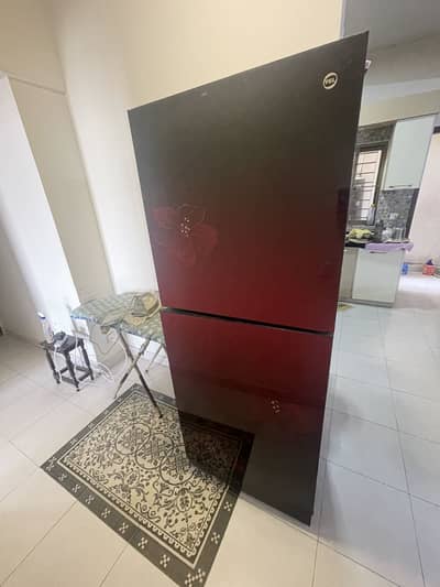 PEL large size fridge. Compressor khrab hai (maybe)