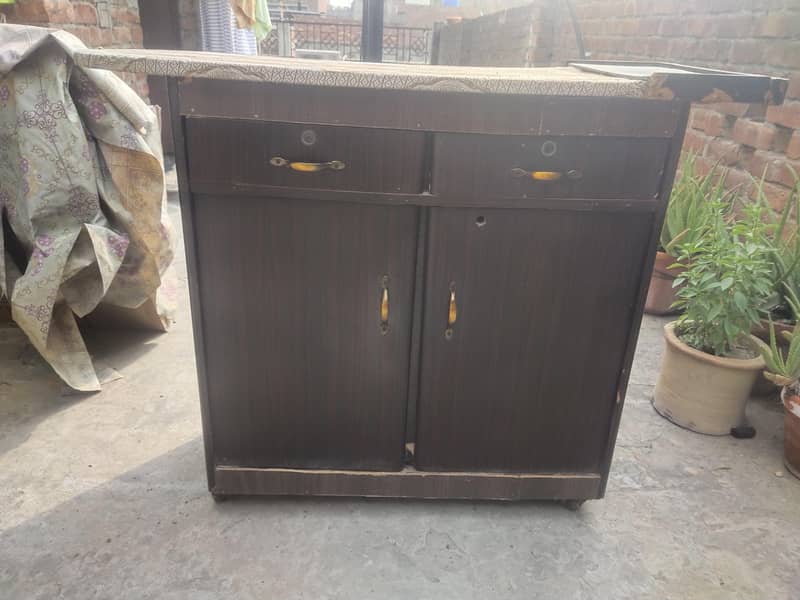 iron stand 12