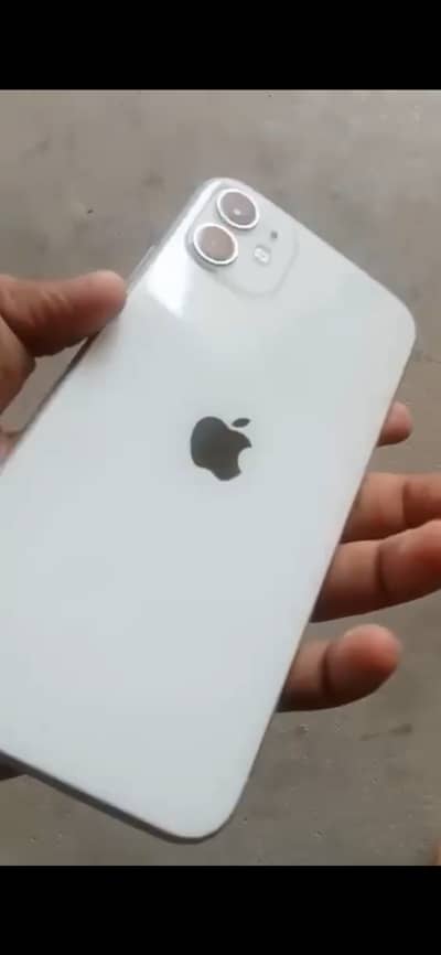 iPhone 11 128gb battery health 83 with box and charger all okay