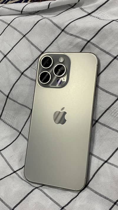 Apple iPhone 15 Pro Max