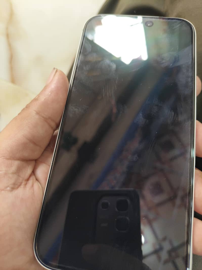Apple iPhone 17 Pro Max 3