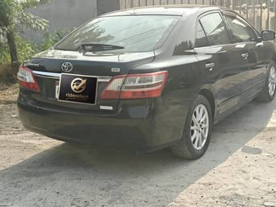 Toyota premio