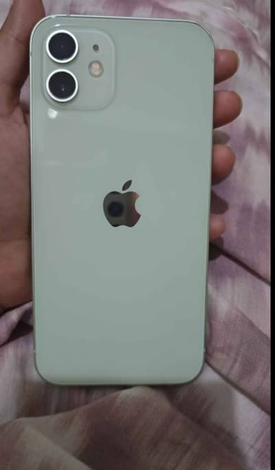 Apple iPhone 12