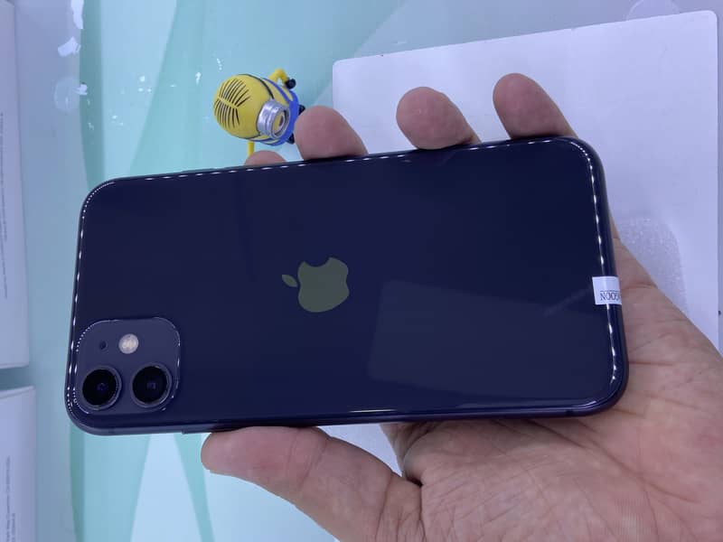 iPhone 11 6