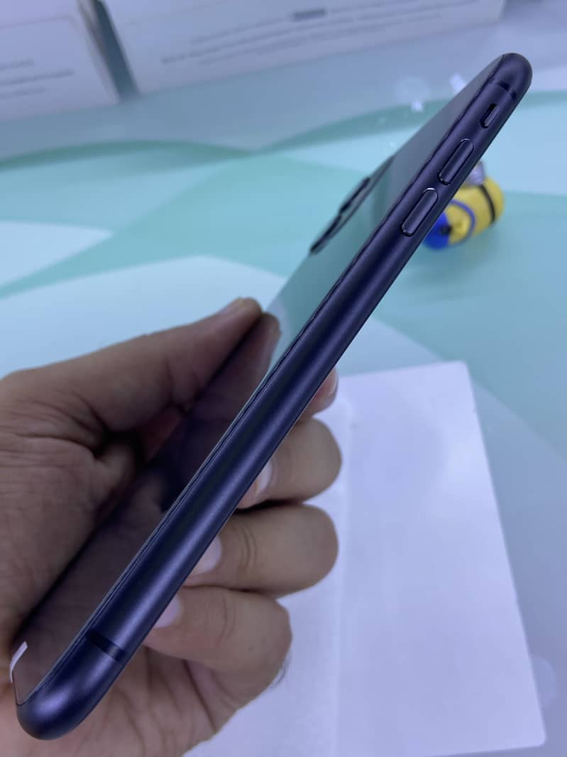 iPhone 11 10