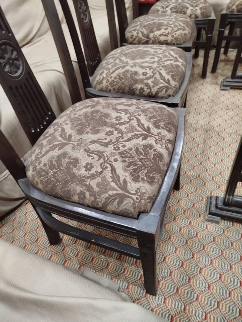 dining chaira with table 0