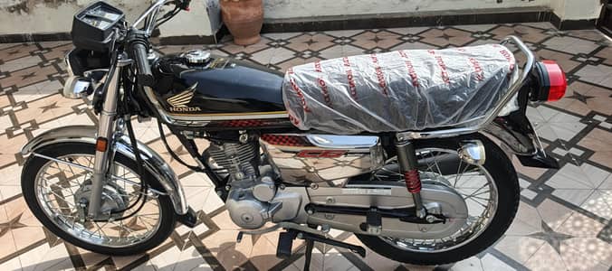 Honda CG 125 Gold Edition| Total Geniune | Urgent Sale