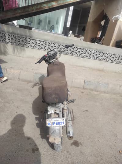 bike urgent sale ha majboori ha is liya behj Raha ho