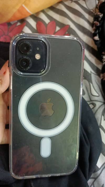 Apple iPhone 12