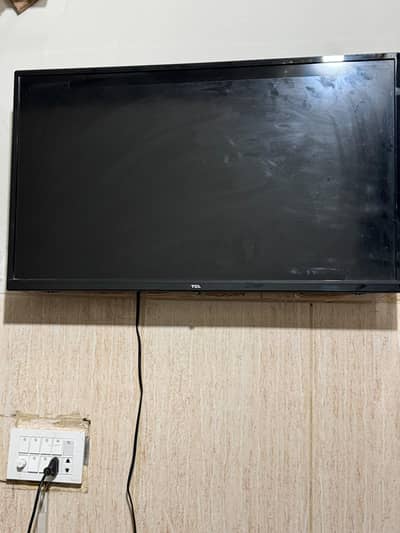 TCL LED for Sale. Model 32D310.