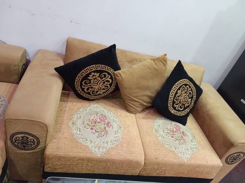 Sofa Set With Table 6
