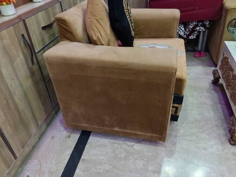 Sofa Set With Table 10