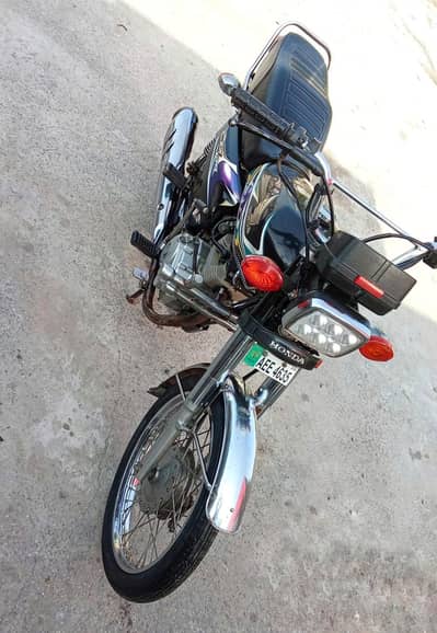 Honda 125 Urgent For Sale 0332/15/99/6/88