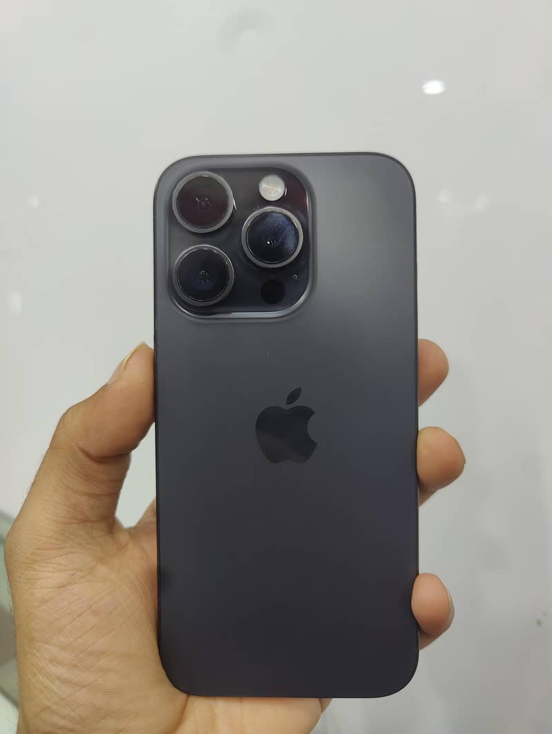 iPhone 15 Pro 0