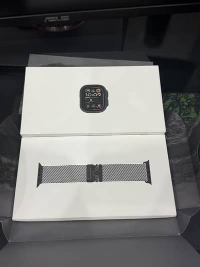 Apple Watch Ultra 2  Black (Minalese Loop)