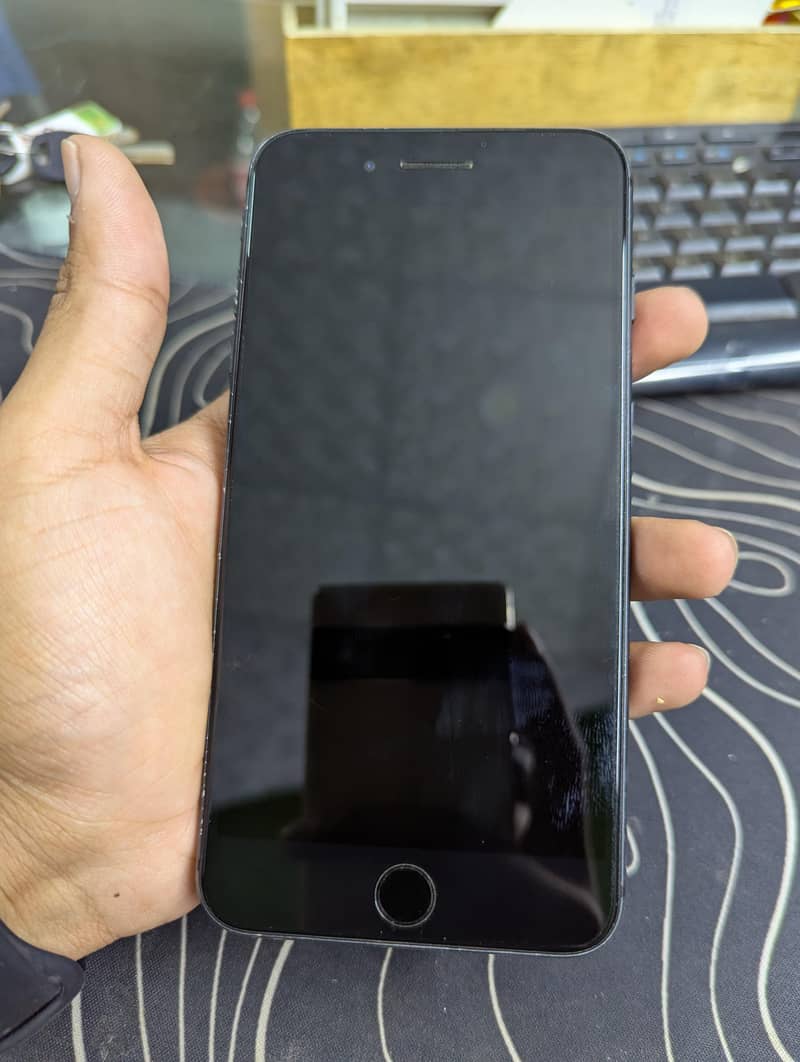 Apple iPhone 8 Plus Jv 1