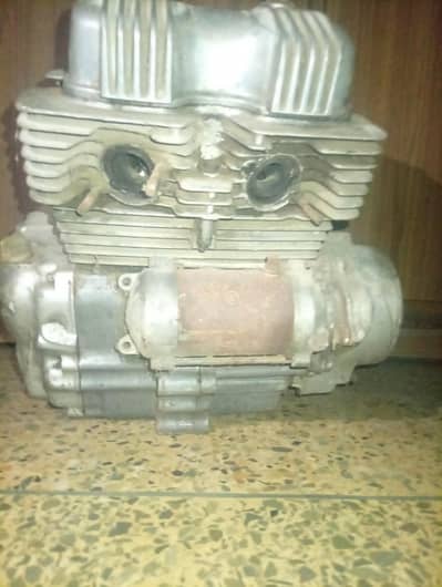 200 engine jo hai apky samny hai paper mein kuch nhi hai 03292314904