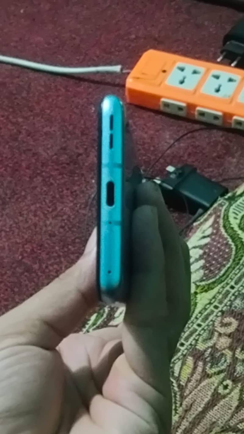 One Plus 9R 8