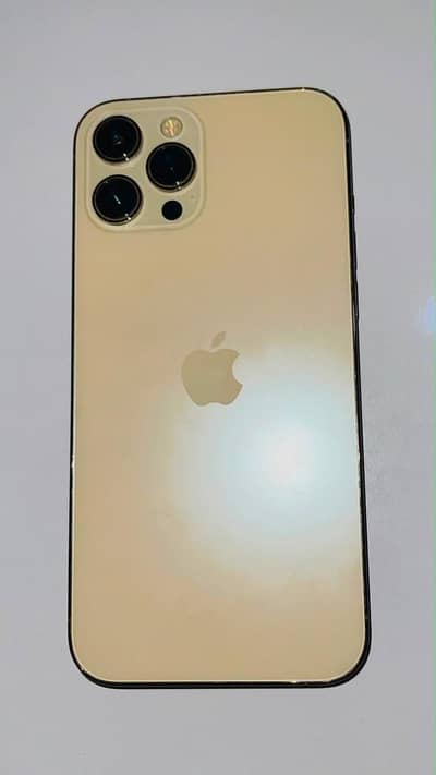 Water-pack 12 pro max golden | 128gb | 84 health | 10/10 condition