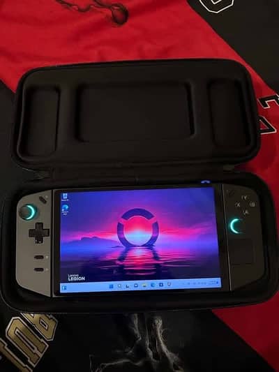 Lenovo Legion Go 512GB with box Handheld Gaming laptop