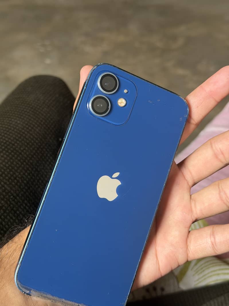 Apple iPhone 12 2