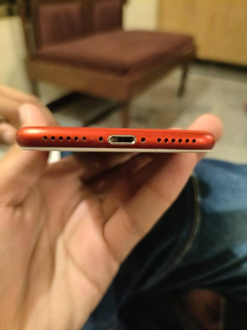 Apple iPhone 7 3