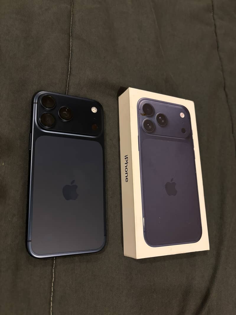 Apple iPhone 17 Pro Max 0