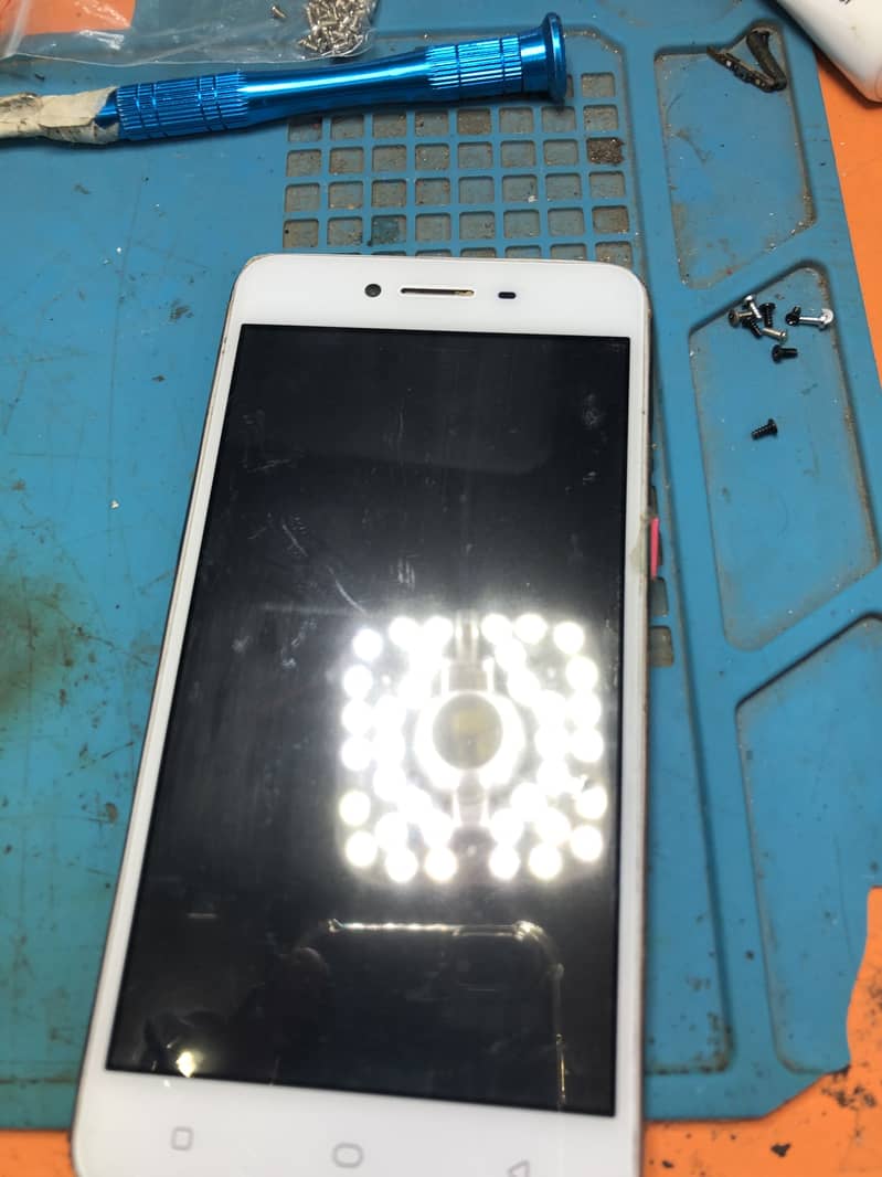 OPPO A37 0