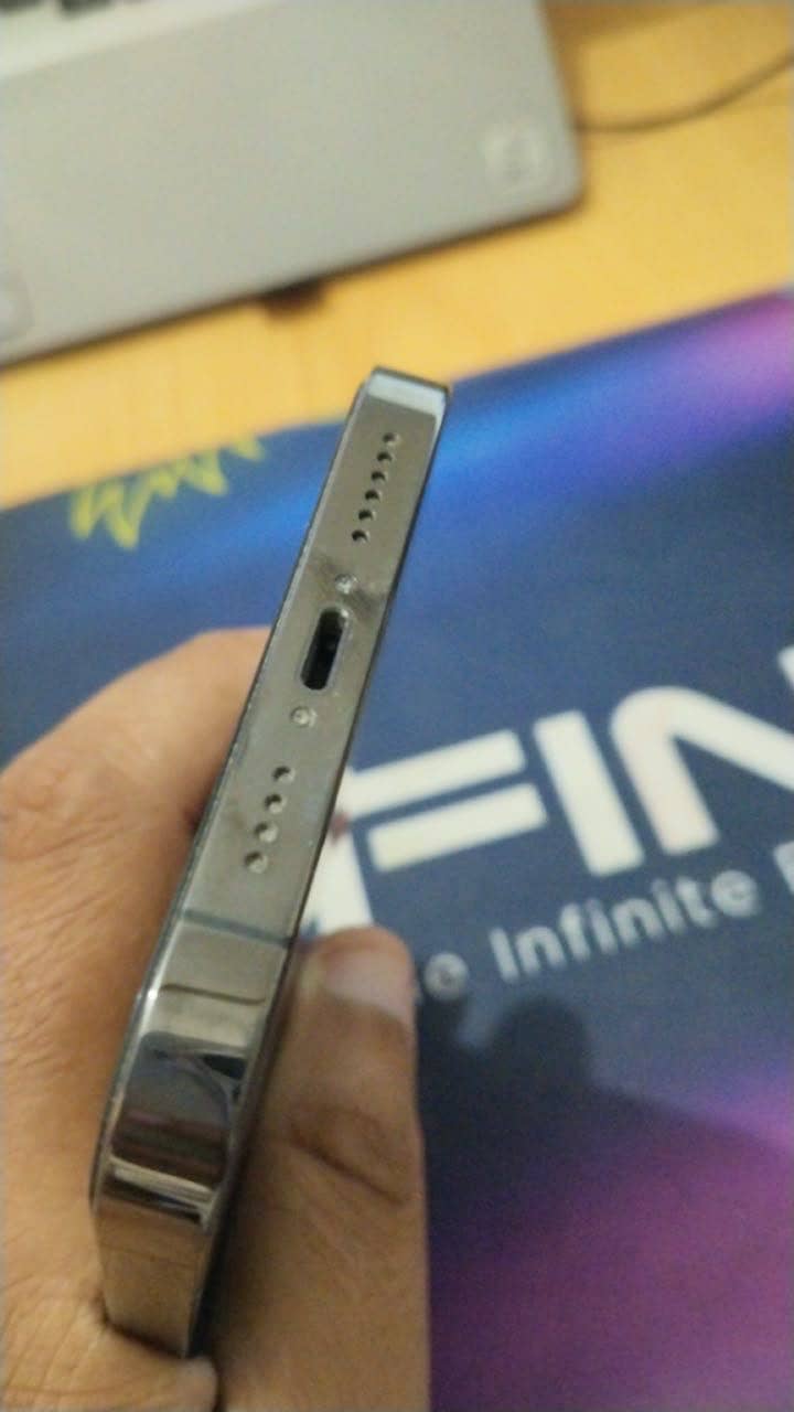 Apple iPhone 13 Pro Max 4