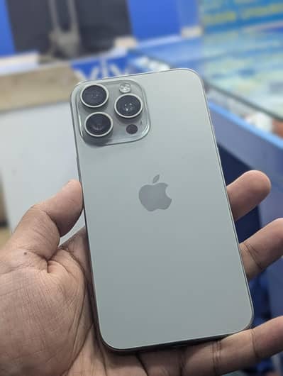 IPhone 15 pro max jv 256GB