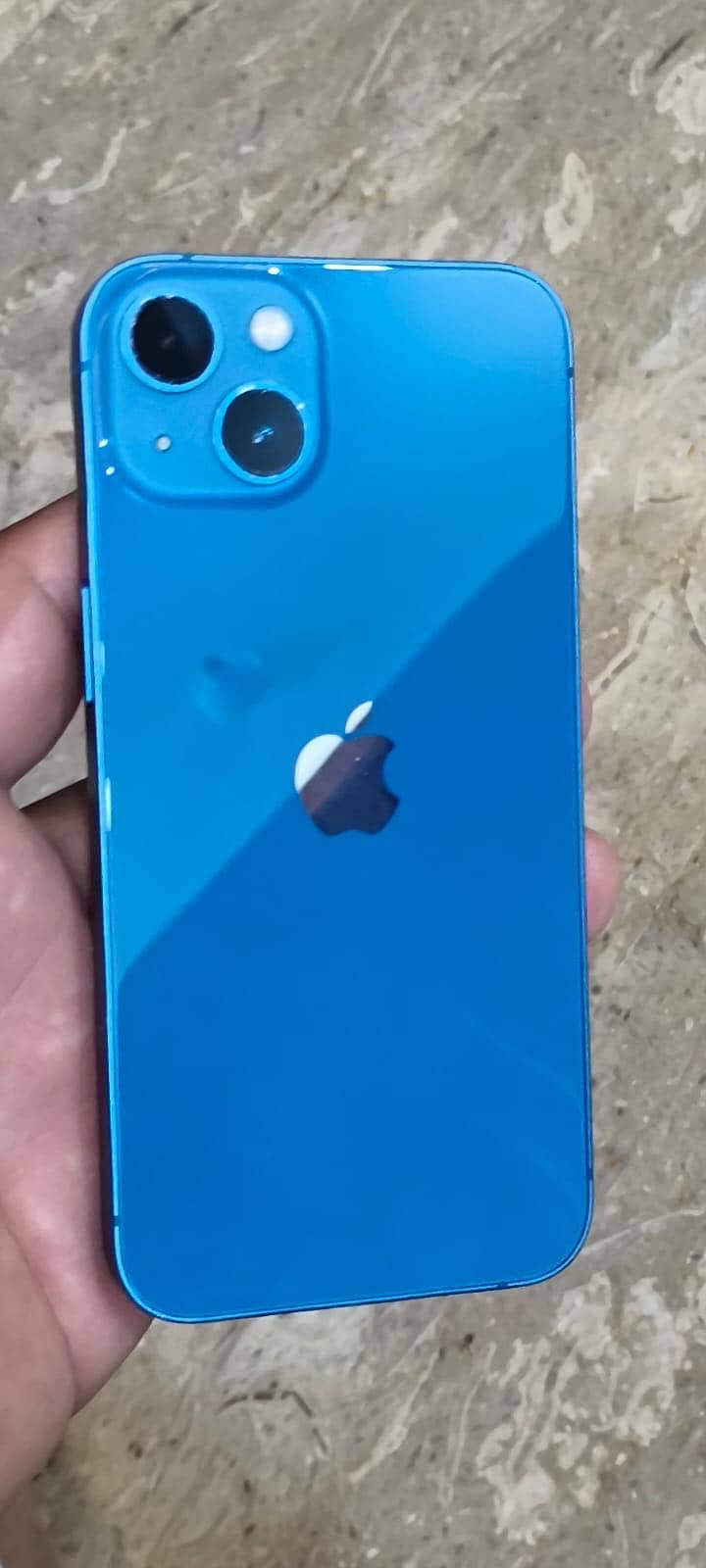 Apple iPhone 13 3