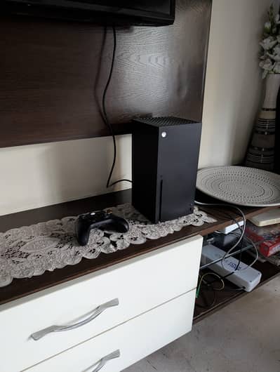 Xbox Series X 1TB + Extras