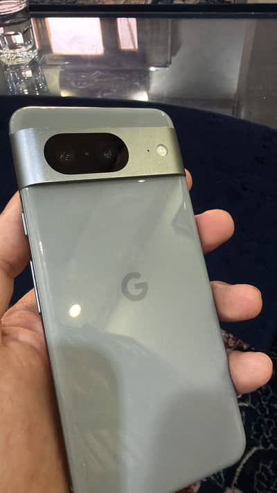 Google Pixel 8