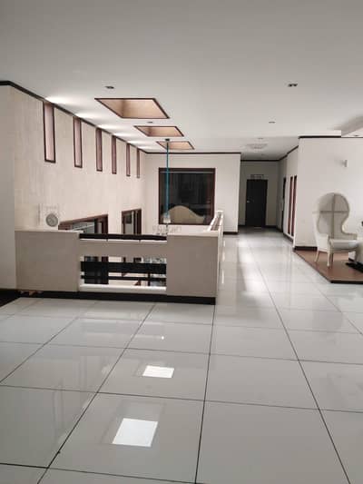 1000yd Architect Designed Bungalow For Sale