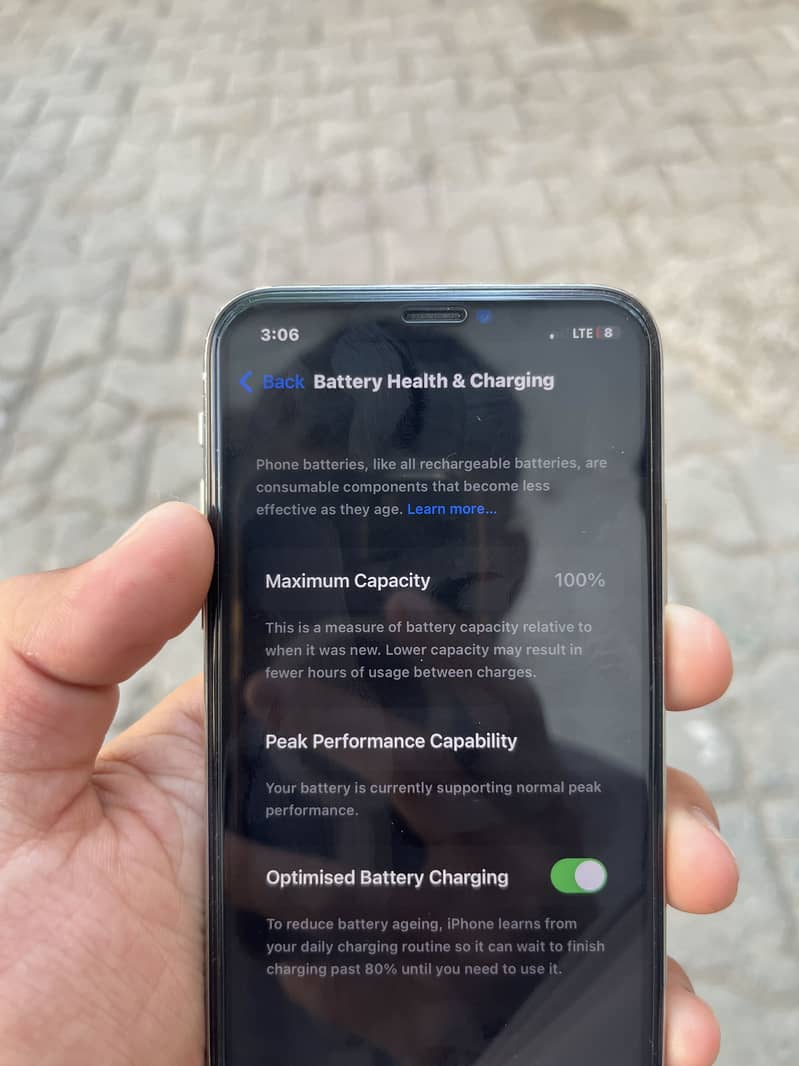 Apple iPhone X 3