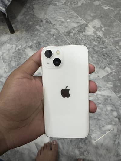 Apple iPhone 13