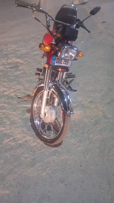 Honda CD 70 2025