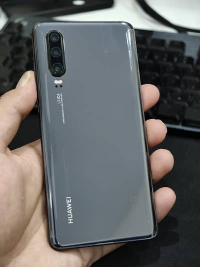 Huawei P30 Excellent Condition With BOX