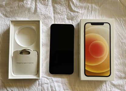 Apple iPhone 12