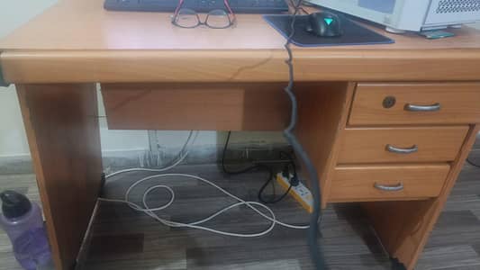 PC gaming table