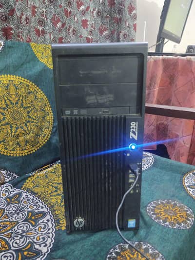 intel(R) Xenon (R) CPU E3 -1271 V3