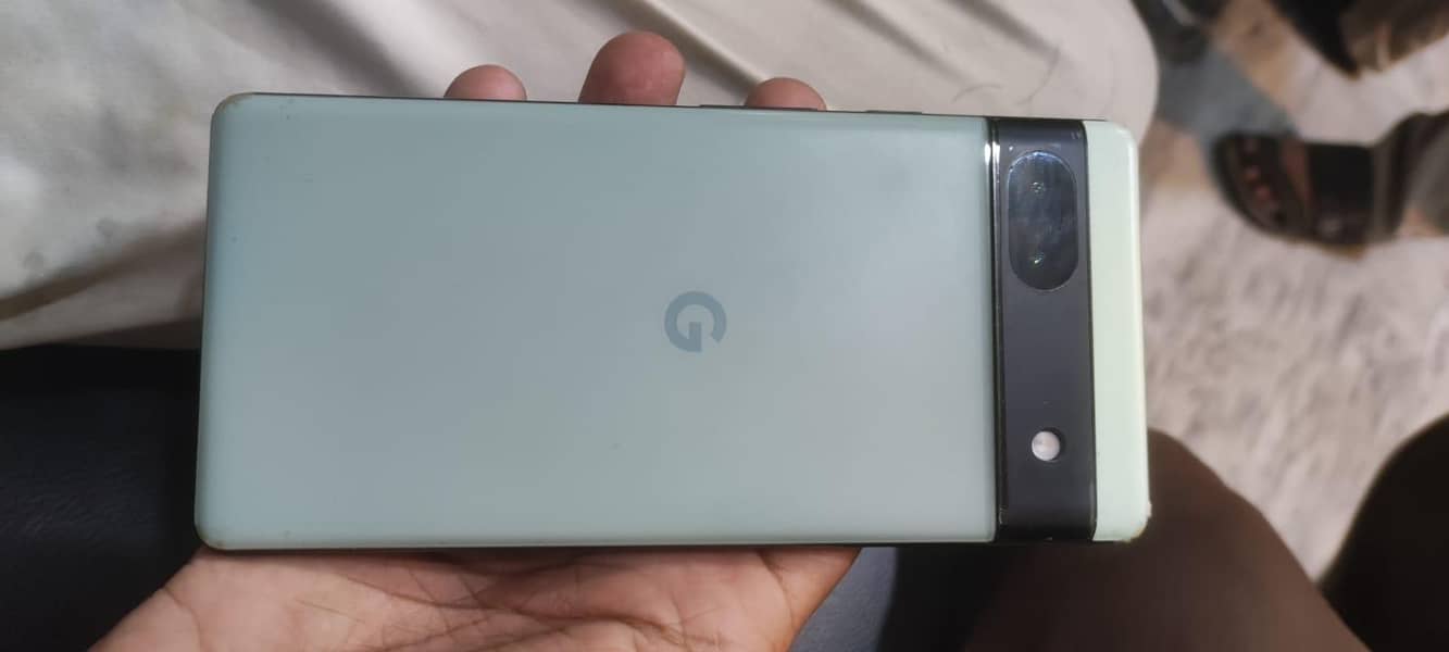 Google Pixel 6a 1