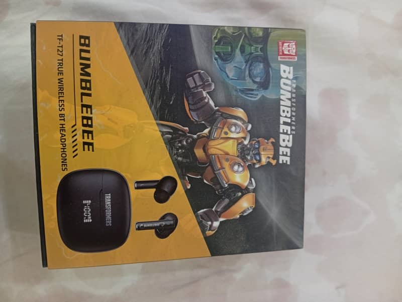 Transformers Bumblebee Earbuds 0